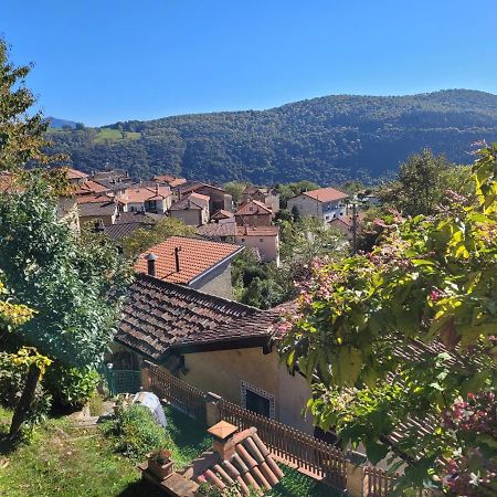 Appartement Casa Huerlimann à Breno Extérieur photo